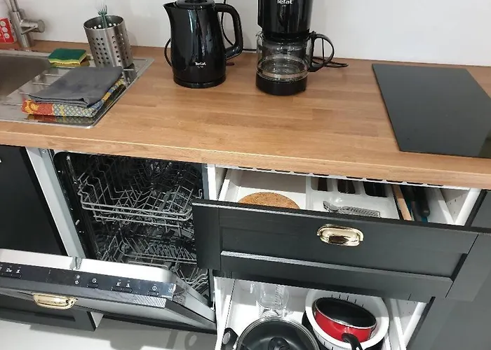 Appt 2 Pieces Avec Jardin Lägenhet